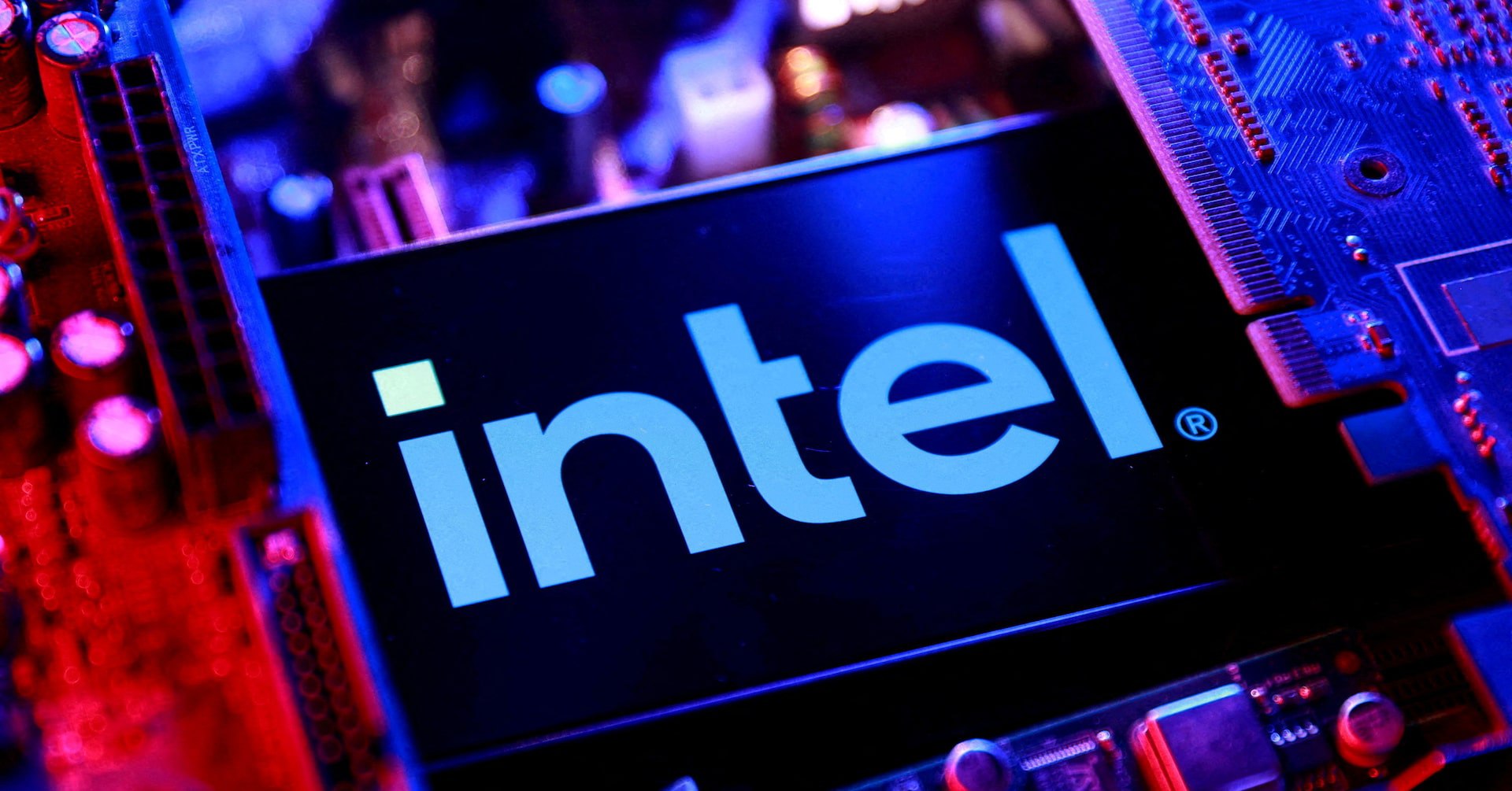 Intel to Buy Back Apollo Stake in Ireland Factory for .2 Billion