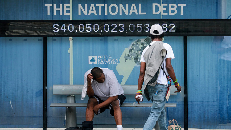 US debt tops  trillion months earlier than expected — RT Business News