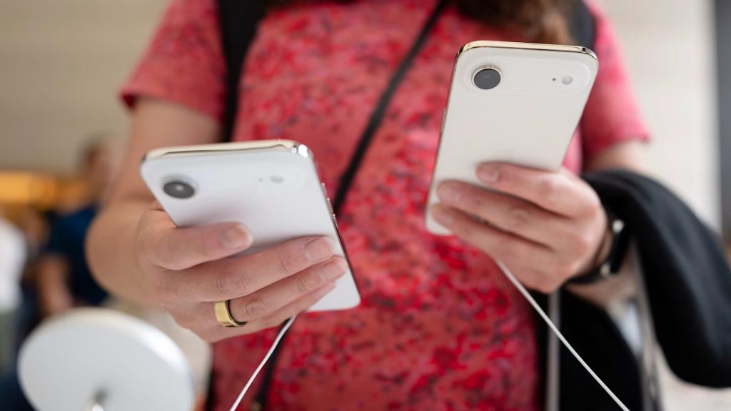 Apple Paid bn in Taxes to Ireland after Court Ruling on Back Levies