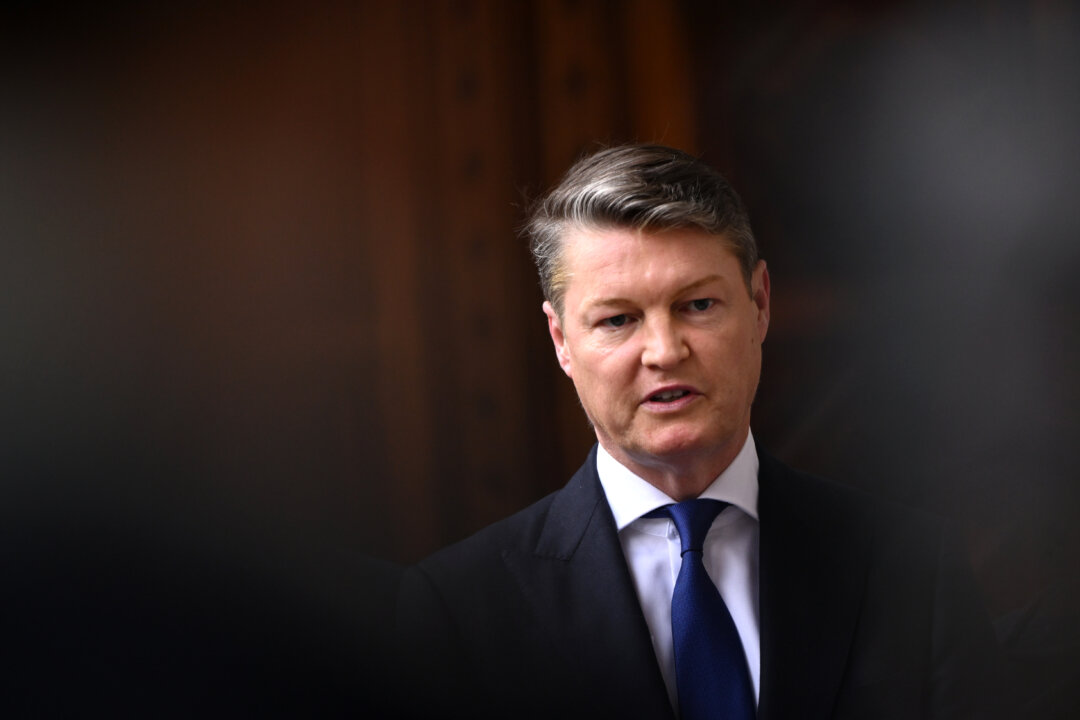 Victorian Government to Cut 140 Executive Public Service Roles to Try Save 0 Million