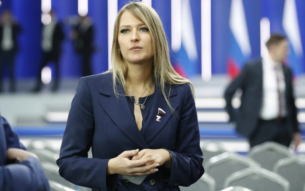 First Deputy Chairman of the State Duma Committee on Education Yana Lantratova Analyzed the Content of School Textbooks in Ukraine