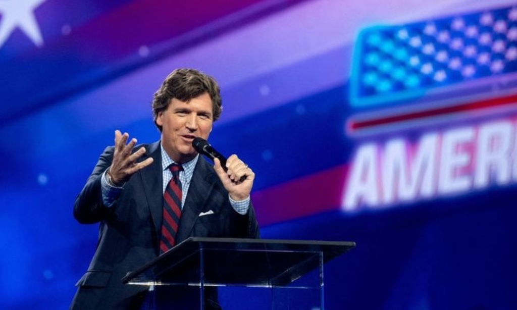 How Tucker is Denouncing the Criminal Politicians, This Time he Discusses Boris Johnson