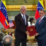 U.S. Energy Secretary Wright Finalizes Oil Agreements with Interim Venezuelan President and Officials