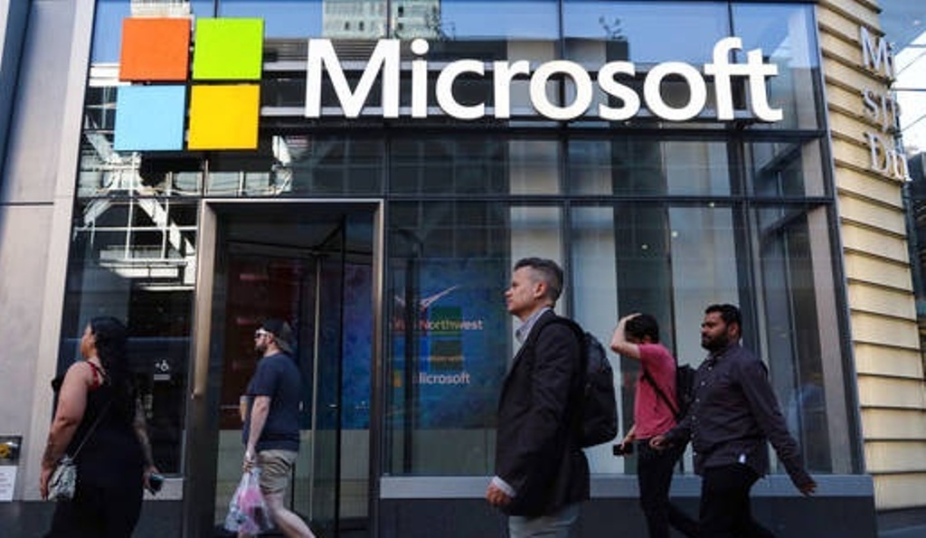 Microsoft Moves to Shed Quarter of Workforce Microsoft Moves to Shed Quarter of Workforce