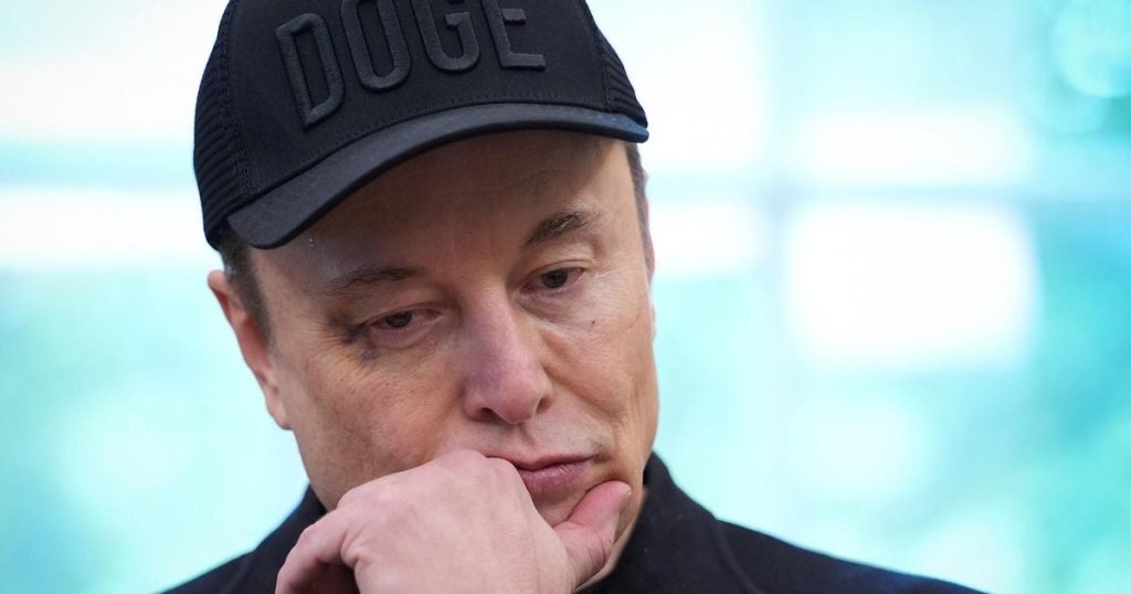 SpaceX says Starlink is Set to become a “Major Mobile Carrier” after Spectrum Deal