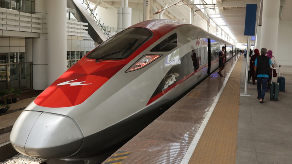 Why Does Indonesia Have a 350 km/h Fast Train While Australia Still Struggles With Average-Speed Rail? Why Does Indonesia Have a 350 km/h Fast Train While Australia Still Struggles With Average-Speed Rail?